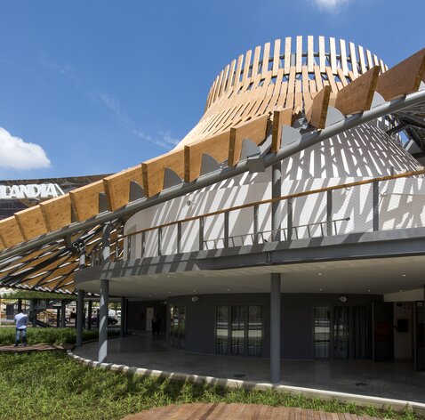 Pavillon in Holzbauweise in Mailand | © LignoAlp
