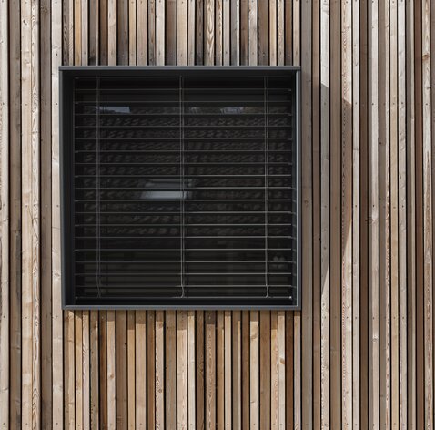 Casa in legno non trattato in provincia di Trento | © Mariano Dallago